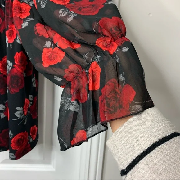 Torrid Red Floral Chiffon Blouse Ruffle Cuff Surplice Neck Women’s Size US 4x - Picture 3 of 13